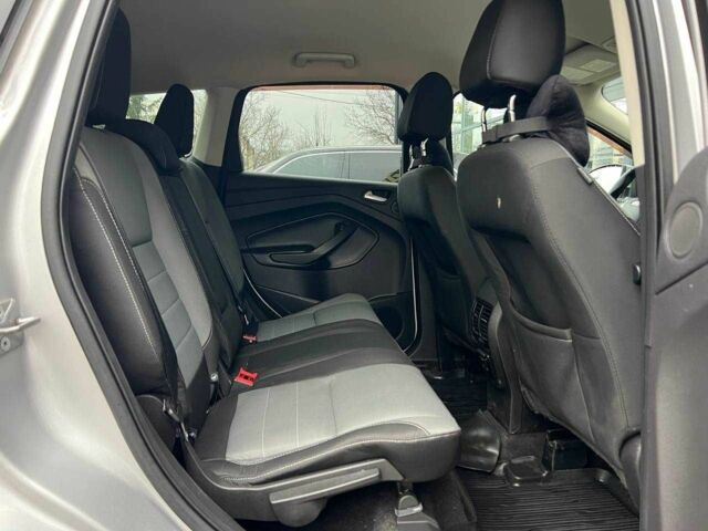 Сірий Форд Ескейп, об'ємом двигуна 2 л та пробігом 176 тис. км за 11800 $, фото 22 на Automoto.ua