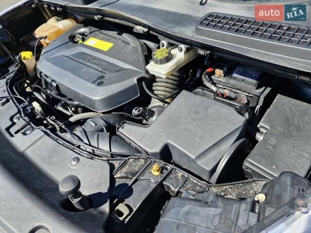 Серый Форд Эскейп, объемом двигателя 1.6 л и пробегом 127 тыс. км за 8300 $, фото 26 на Automoto.ua