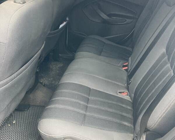 Серый Форд Эскейп, объемом двигателя 2 л и пробегом 186 тыс. км за 11500 $, фото 5 на Automoto.ua