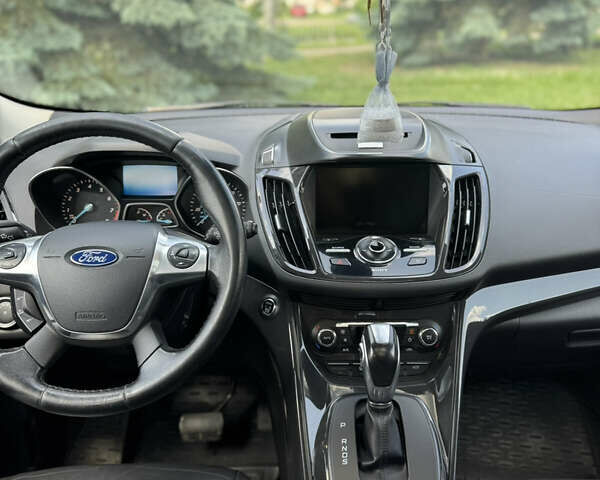 Форд Эскейп 2015 в Ивано-Франковске на Automoto.ua Серый Форд Эскейп, объемом двигателя 2 л и пробегом 252 тыс. км за 11800 $, фото 22 на Automoto.ua