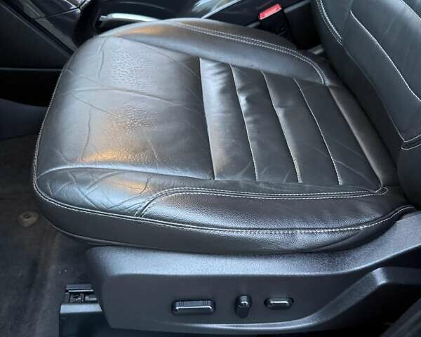 Серый Форд Эскейп, объемом двигателя 2 л и пробегом 125 тыс. км за 12000 $, фото 9 на Automoto.ua