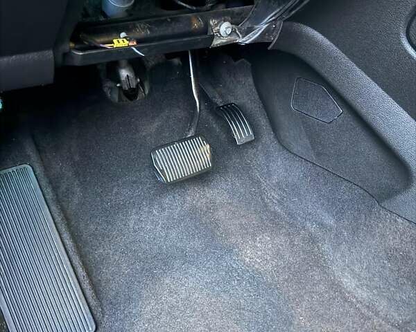 Серый Форд Эскейп, объемом двигателя 2 л и пробегом 125 тыс. км за 12000 $, фото 10 на Automoto.ua