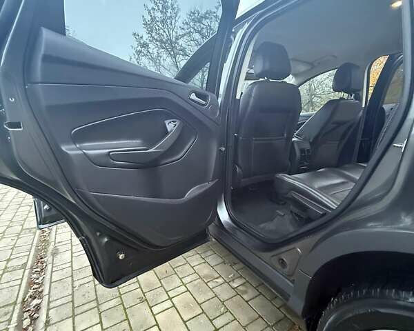 Серый Форд Эскейп, объемом двигателя 2 л и пробегом 125 тыс. км за 12000 $, фото 26 на Automoto.ua