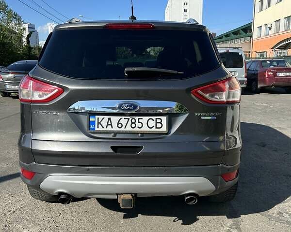 Серый Форд Эскейп, объемом двигателя 2 л и пробегом 169 тыс. км за 14000 $, фото 6 на Automoto.ua
