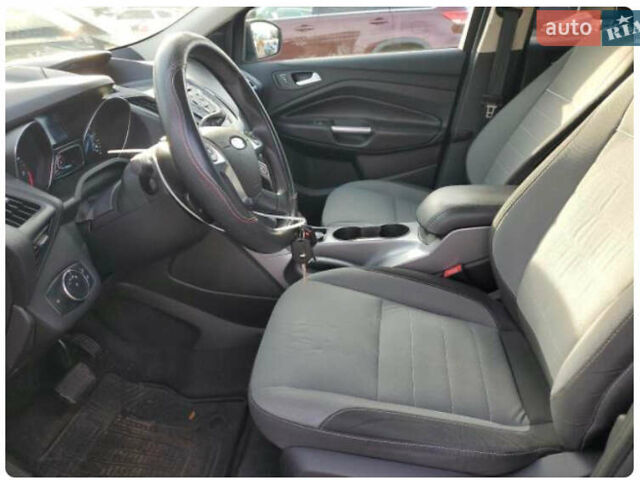 Серый Форд Эскейп, объемом двигателя 1.6 л и пробегом 180 тыс. км за 10000 $, фото 6 на Automoto.ua