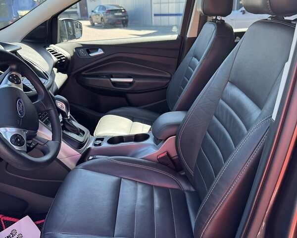 Сірий Форд Ескейп, об'ємом двигуна 1.6 л та пробігом 140 тис. км за 11000 $, фото 6 на Automoto.ua