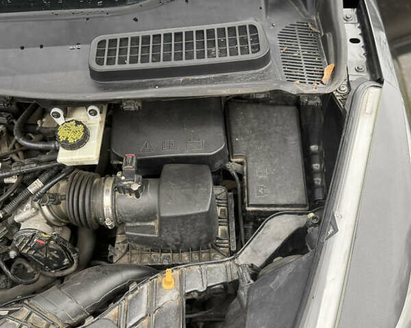 Серый Форд Эскейп, объемом двигателя 2.5 л и пробегом 165 тыс. км за 11333 $, фото 40 на Automoto.ua