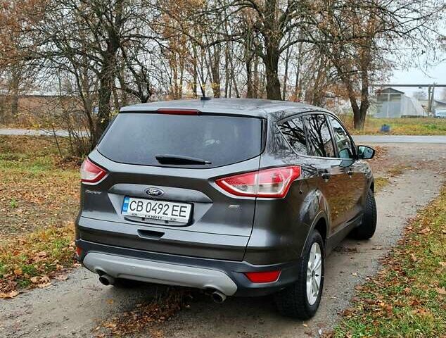 Серый Форд Эскейп, объемом двигателя 2.49 л и пробегом 117 тыс. км за 11900 $, фото 7 на Automoto.ua