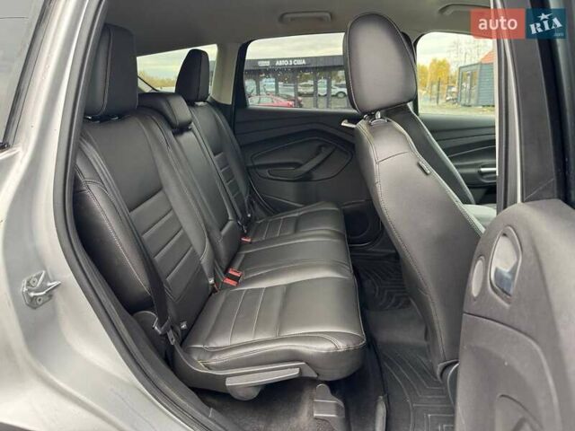 Сірий Форд Ескейп, об'ємом двигуна 2 л та пробігом 50 тис. км за 9000 $, фото 13 на Automoto.ua