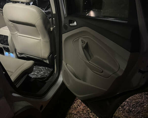 Серый Форд Эскейп, объемом двигателя 2 л и пробегом 113 тыс. км за 16500 $, фото 35 на Automoto.ua