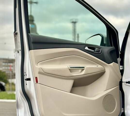 Серый Форд Эскейп, объемом двигателя 1.5 л и пробегом 139 тыс. км за 11900 $, фото 13 на Automoto.ua