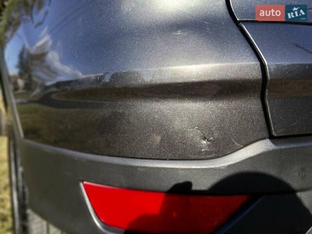 Сірий Форд Ескейп, об'ємом двигуна 1.5 л та пробігом 127 тис. км за 11200 $, фото 9 на Automoto.ua