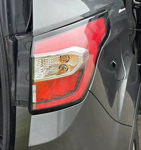 Серый Форд Эскейп, объемом двигателя 1.5 л и пробегом 143 тыс. км за 12100 $, фото 29 на Automoto.ua