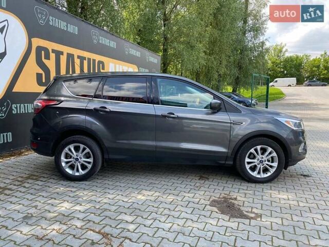 Сірий Форд Ескейп, об'ємом двигуна 1.5 л та пробігом 71 тис. км за 13800 $, фото 4 на Automoto.ua