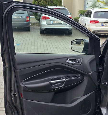 Серый Форд Эскейп, объемом двигателя 1.5 л и пробегом 143 тыс. км за 12100 $, фото 9 на Automoto.ua