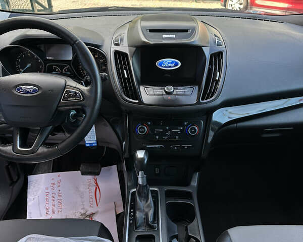 Форд Эскейп 2016 в Черновцах на Automoto.ua Серый Форд Эскейп, объемом двигателя 1.5 л и пробегом 168 тыс. км за 13100 $, фото 7 на Automoto.ua