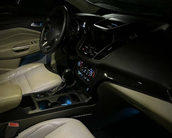 Серый Форд Эскейп, объемом двигателя 2 л и пробегом 113 тыс. км за 16500 $, фото 34 на Automoto.ua