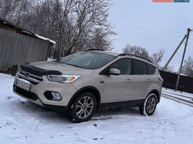 Сірий Форд Ескейп, об'ємом двигуна 1.5 л та пробігом 169 тис. км за 12500 $, фото 4 на Automoto.ua
