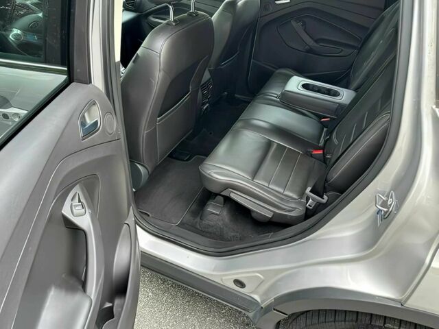 Форд Эскейп 2016 в Тернополе на Automoto.ua Серый Форд Эскейп, объемом двигателя 2 л и пробегом 72 тыс. км за 8150 $, фото 11 на Automoto.ua