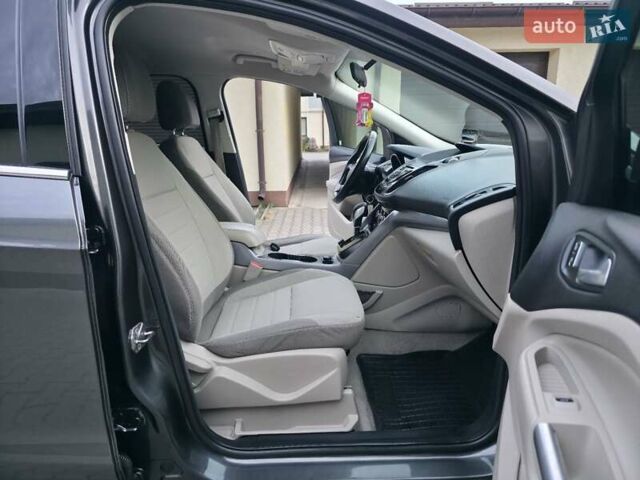 Форд Эскейп 2016 в Хмельницком на Automoto.ua Серый Форд Эскейп, объемом двигателя 2.5 л и пробегом 192 тыс. км за 9999 $, фото 36 на Automoto.ua