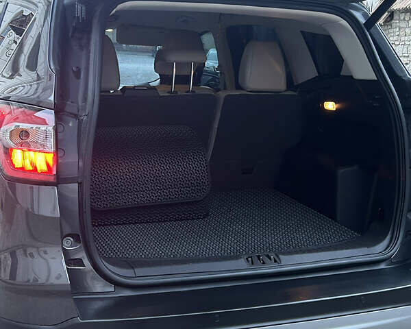 Сірий Форд Ескейп, об'ємом двигуна 1.5 л та пробігом 152 тис. км за 13000 $, фото 26 на Automoto.ua