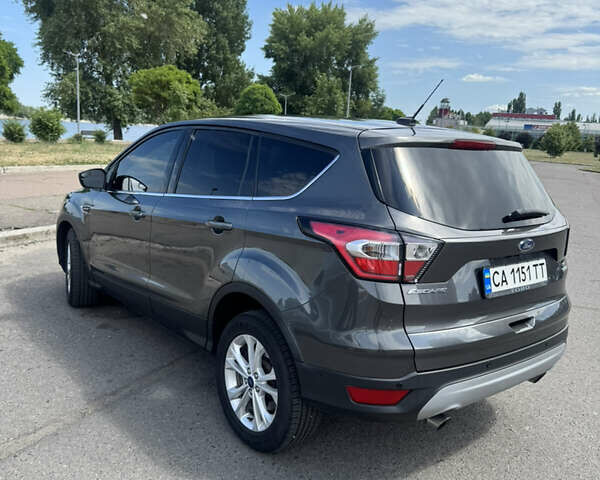 Сірий Форд Ескейп, об'ємом двигуна 2 л та пробігом 161 тис. км за 13800 $, фото 3 на Automoto.ua
