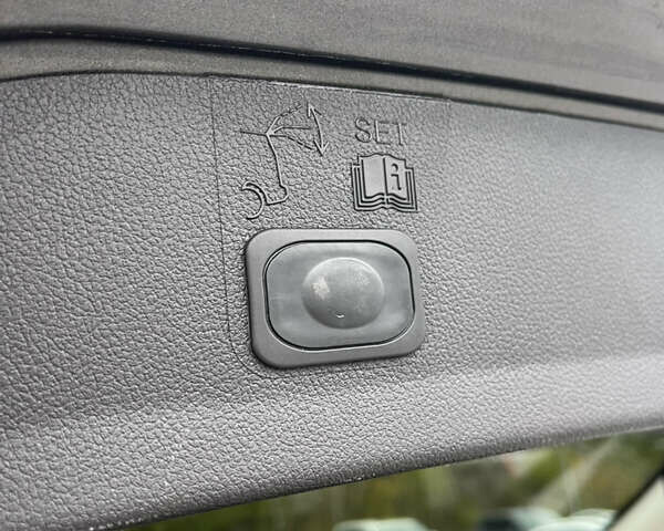 Сірий Форд Ескейп, об'ємом двигуна 2 л та пробігом 211 тис. км за 9300 $, фото 28 на Automoto.ua