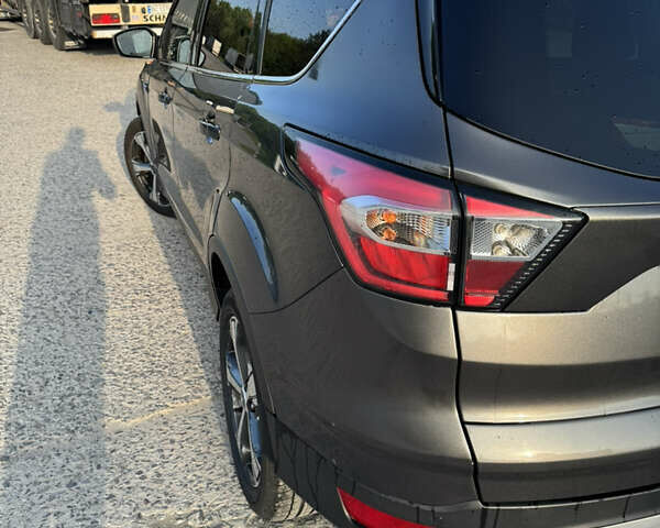 Форд Эскейп 2016 в Львове на Automoto.ua Серый Форд Эскейп, объемом двигателя 2 л и пробегом 136 тыс. км за 13000 $, фото 4 на Automoto.ua