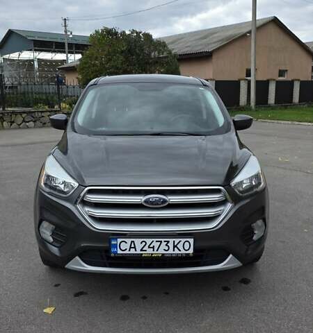 Сірий Форд Ескейп, об'ємом двигуна 1.5 л та пробігом 216 тис. км за 10500 $, фото 3 на Automoto.ua