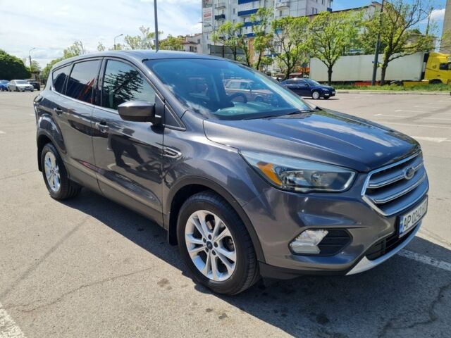 Серый Форд Эскейп, объемом двигателя 1.5 л и пробегом 143 тыс. км за 13500 $, фото 6 на Automoto.ua