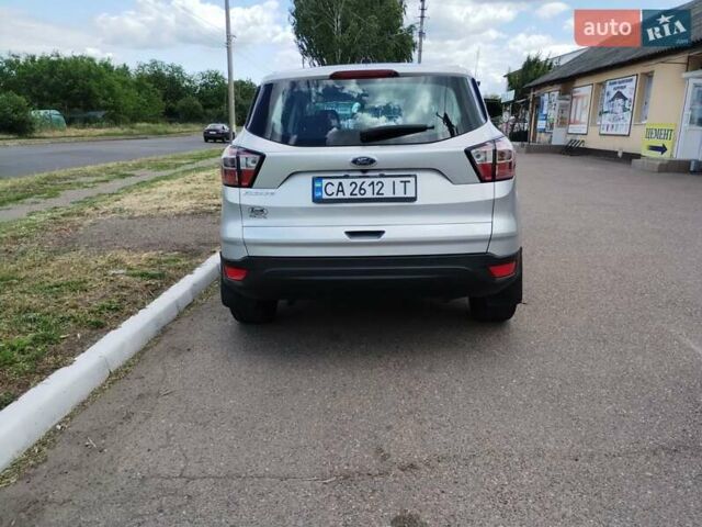 Серый Форд Эскейп, объемом двигателя 2.5 л и пробегом 95 тыс. км за 13200 $, фото 8 на Automoto.ua