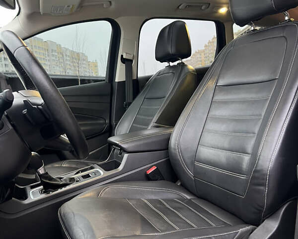 Сірий Форд Ескейп, об'ємом двигуна 2 л та пробігом 139 тис. км за 14800 $, фото 33 на Automoto.ua