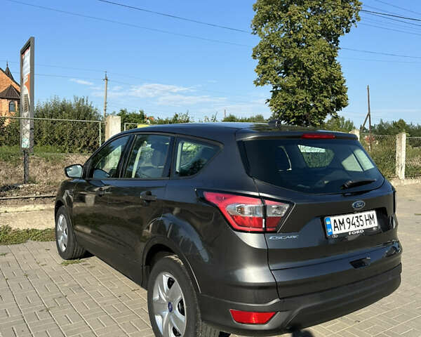 Форд Эскейп 2016 в Черновцах на Automoto.ua Серый Форд Эскейп, объемом двигателя 2.5 л и пробегом 301 тыс. км за 12000 $, фото 8 на Automoto.ua
