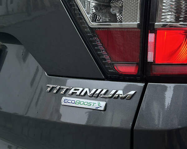 Сірий Форд Ескейп, об'ємом двигуна 1.5 л та пробігом 152 тис. км за 13000 $, фото 7 на Automoto.ua