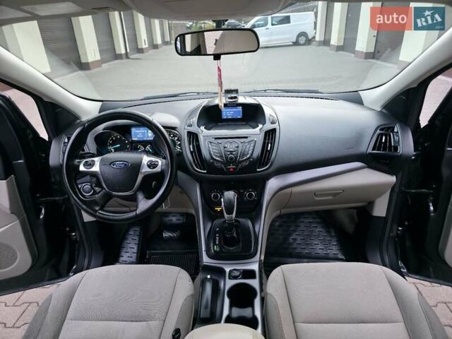 Форд Эскейп 2016 в Хмельницком на Automoto.ua Серый Форд Эскейп, объемом двигателя 2.5 л и пробегом 192 тыс. км за 9999 $, фото 44 на Automoto.ua