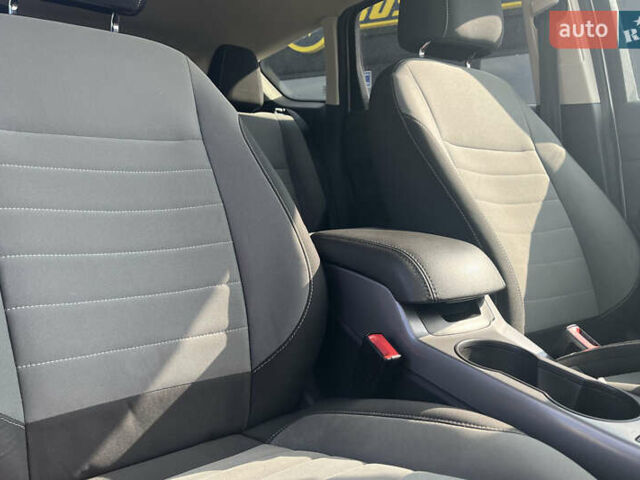 Сірий Форд Ескейп, об'ємом двигуна 2.49 л та пробігом 172 тис. км за 12300 $, фото 25 на Automoto.ua