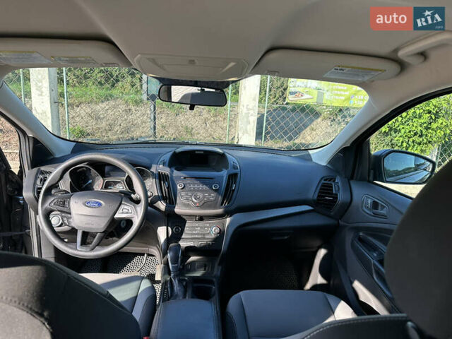 Форд Эскейп 2016 в Черновцах на Automoto.ua Серый Форд Эскейп, объемом двигателя 2.5 л и пробегом 301 тыс. км за 12000 $, фото 13 на Automoto.ua