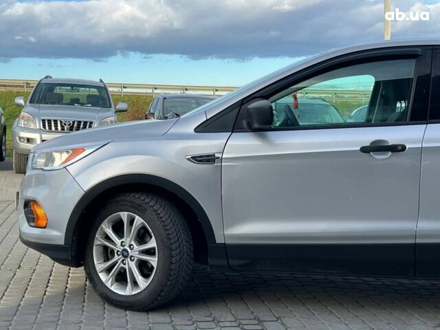 Форд Ескейп 2016 у Львові на Automoto.ua Сірий Форд Ескейп, об'ємом двигуна 2.5 л та пробігом 233 тис. км за 10990 $, фото 2 на Automoto.ua