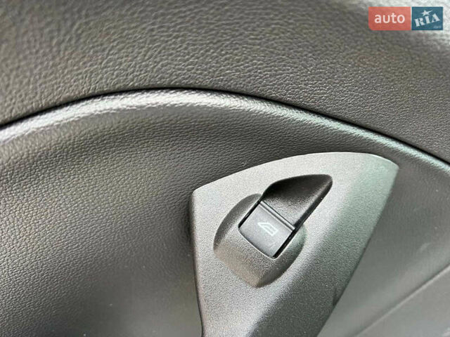 Форд Ескейп 2016 у Львові на Automoto.ua Сірий Форд Ескейп, об'ємом двигуна 2.5 л та пробігом 233 тис. км за 10990 $, фото 33 на Automoto.ua