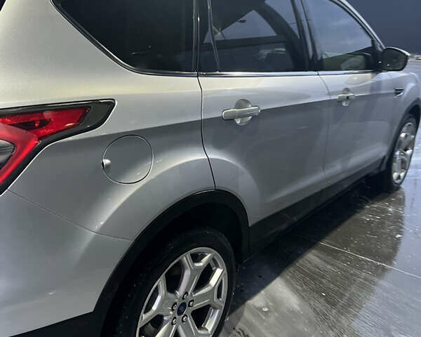Серый Форд Эскейп, объемом двигателя 2 л и пробегом 113 тыс. км за 16500 $, фото 19 на Automoto.ua