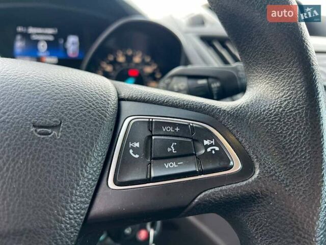 Форд Ескейп 2016 у Львові на Automoto.ua Сірий Форд Ескейп, об'ємом двигуна 2.5 л та пробігом 233 тис. км за 10990 $, фото 21 на Automoto.ua