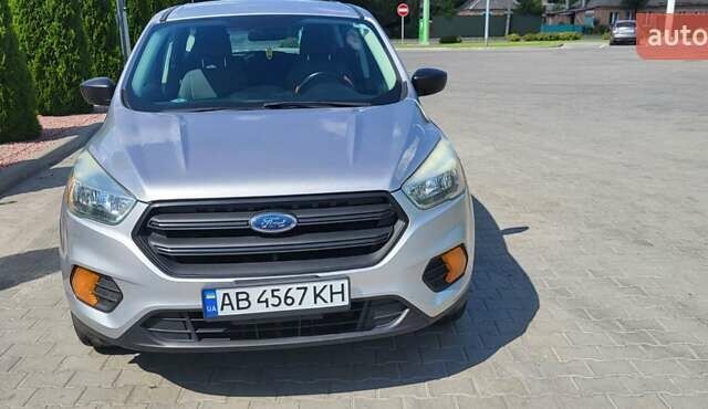 Сірий Форд Ескейп, об'ємом двигуна 2.5 л та пробігом 146 тис. км за 12500 $, фото 2 на Automoto.ua