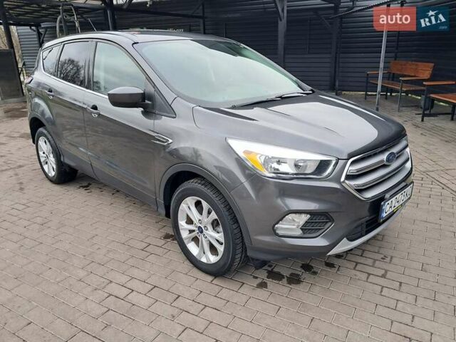 Сірий Форд Ескейп, об'ємом двигуна 1.5 л та пробігом 218 тис. км за 10500 $, фото 9 на Automoto.ua
