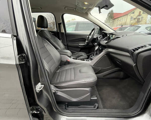 Серый Форд Эскейп, объемом двигателя 2 л и пробегом 211 тыс. км за 9200 $, фото 26 на Automoto.ua