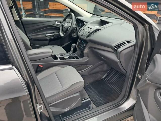 Сірий Форд Ескейп, об'ємом двигуна 1.5 л та пробігом 218 тис. км за 10500 $, фото 15 на Automoto.ua