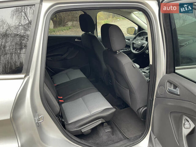 Серый Форд Эскейп, объемом двигателя 1.5 л и пробегом 206 тыс. км за 9200 $, фото 14 на Automoto.ua
