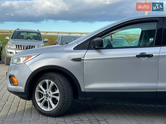 Форд Ескейп 2016 у Львові на Automoto.ua Сірий Форд Ескейп, об'ємом двигуна 2.5 л та пробігом 233 тис. км за 10990 $, фото 2 на Automoto.ua