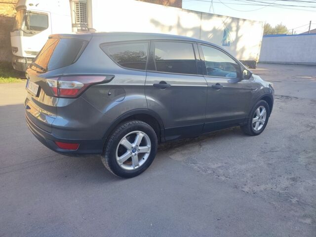 Форд Ескейп 2016 у Луцьку на Automoto.ua Сірий Форд Ескейп, об'ємом двигуна 2.5 л та пробігом 290 тис. км за 11900 $, фото 1 на Automoto.ua