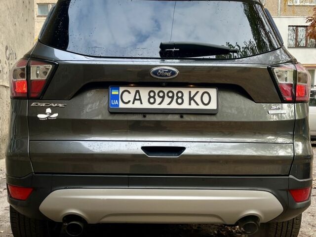 Сірий Форд Ескейп, об'ємом двигуна 1.5 л та пробігом 143 тис. км за 13000 $, фото 3 на Automoto.ua