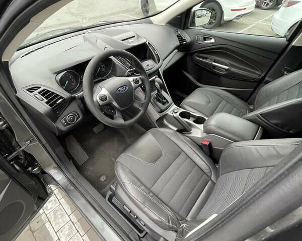 Серый Форд Эскейп, объемом двигателя 2 л и пробегом 211 тыс. км за 9200 $, фото 8 на Automoto.ua